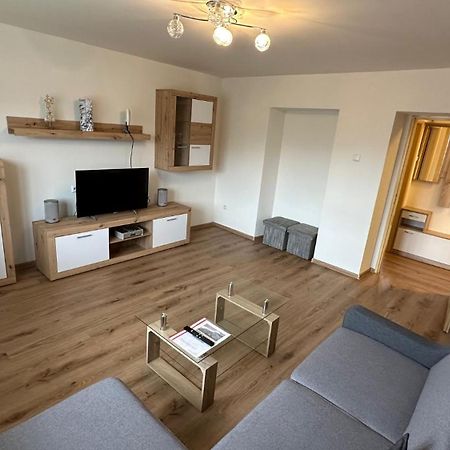3 Room Apartment, Free Parking, Liptovský Mikuláš Екстериор снимка
